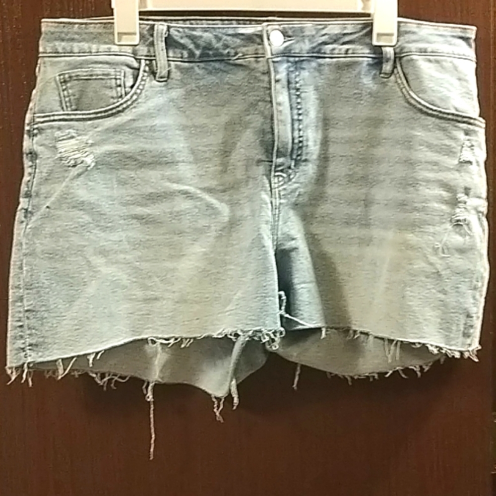 Denim cut off shorts from Ava and Viv